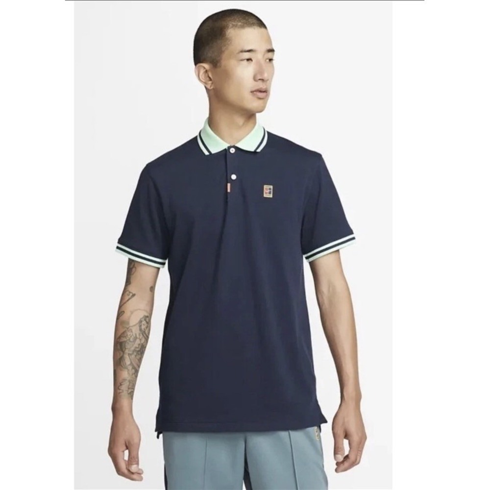 The Nike Polo Men's Size Medium Slim Fit Shirt Obsidian Blue Tennis Court DA4379